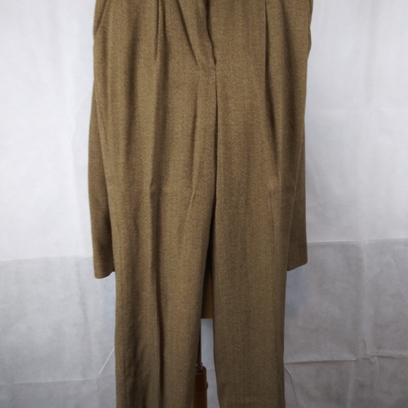 12P Brown Double Breasted Suit - Picture 4 of 8